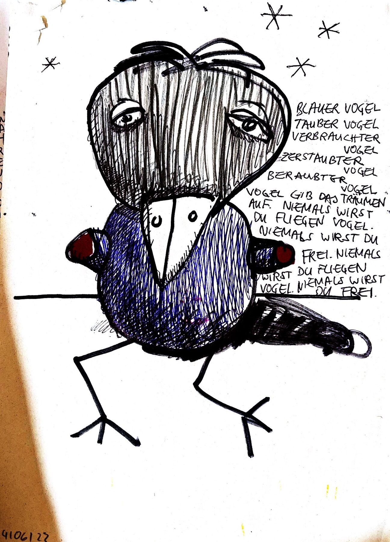 „Blauer Vogel“ — Zeichnung von Simon Schaugg, Tusche und Marker, 4. Juni 2023: ein Vogel mit menschlichem Gesicht und blau schraffiertem Gefieder, daneben der handgeschriebene Text „Blauer Vogel, tauber Vogel, verbrauchter Vogel“.